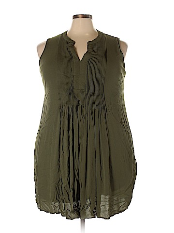 Old Navy Casual Dress (view 1)
