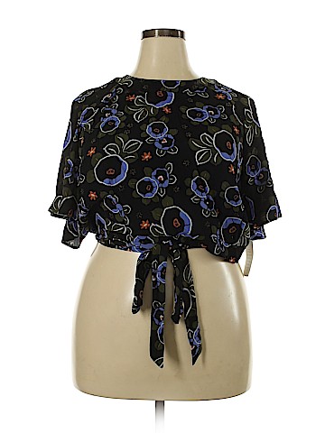 ELOQUII Short Sleeve Blouse (view 1)