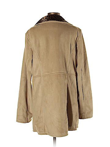 Donna Salyers' Fabulous Furs Coat (view 2)