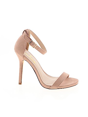 Lulu's Heels (view 1)