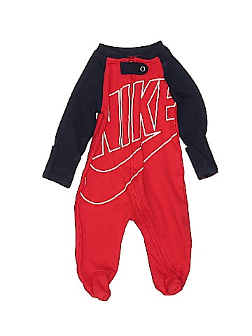 Nike Long Sleeve Outfit (view 1)