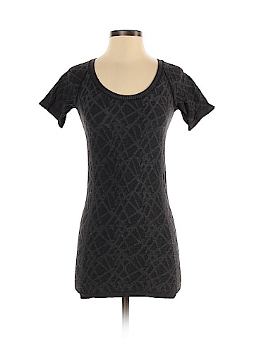 Ellen Tracy Short Sleeve Top (view 1)