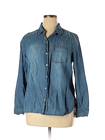 Old Navy Long Sleeve Button-Down Shirt (view 1)