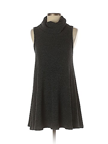 American Eagle Outfitters Casual Dress (view 1)
