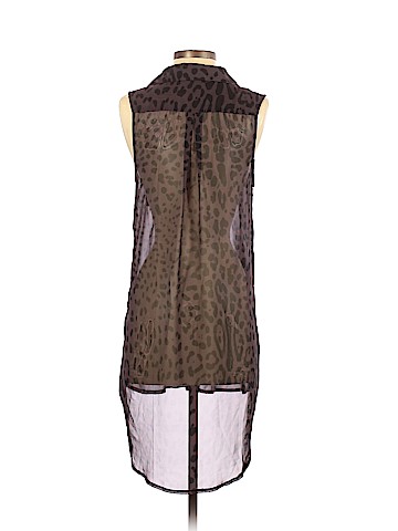 Lush Sleeveless Blouse (view 2)