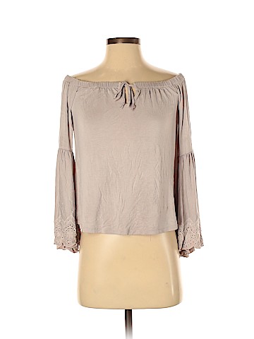 American Eagle Outfitters Long Sleeve Top (view 1)