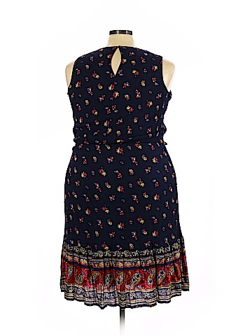 Old Navy Casual Dress (view 2)