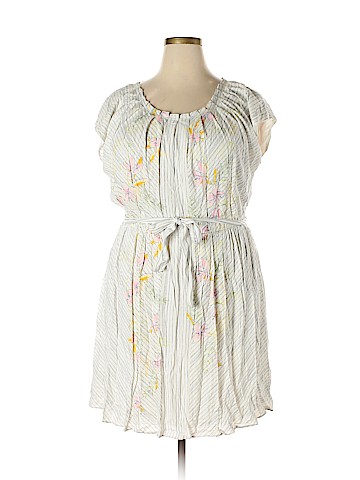 Lauren Conrad Casual Dress (view 1)
