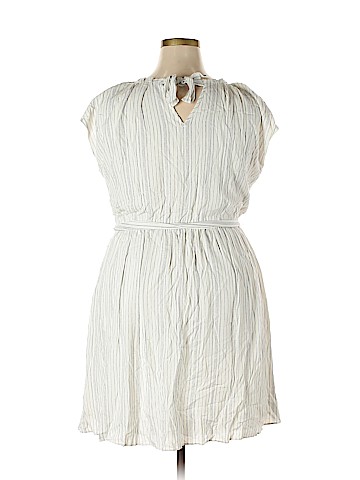 Lauren Conrad Casual Dress (view 2)
