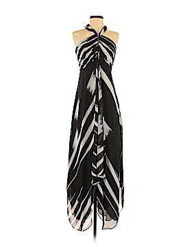 White House Black Market Size 2
