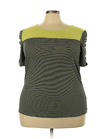 Femme by tresics Short Sleeve Top (view 1)