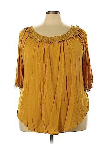 Araza 3/4 Sleeve Blouse (view 1)