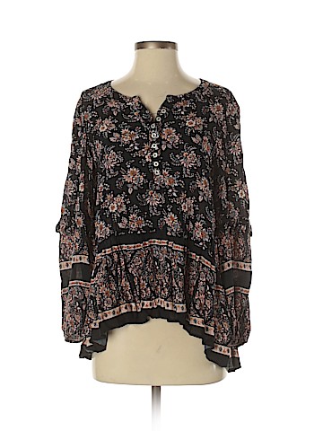 American Eagle Outfitters Long Sleeve Top (view 1)