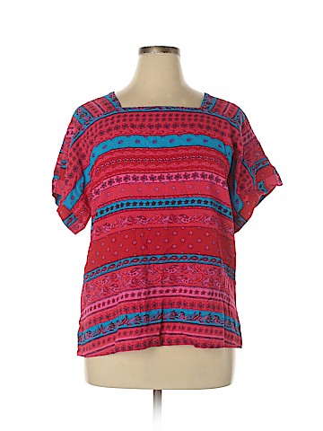 Finn & Grace Short Sleeve Blouse (view 1)