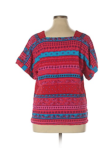 Finn & Grace Short Sleeve Blouse (view 2)