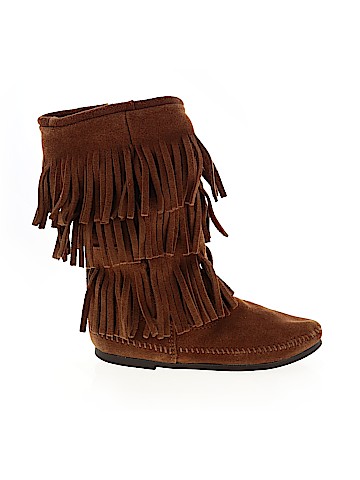 Minnetonka Boots (view 1)