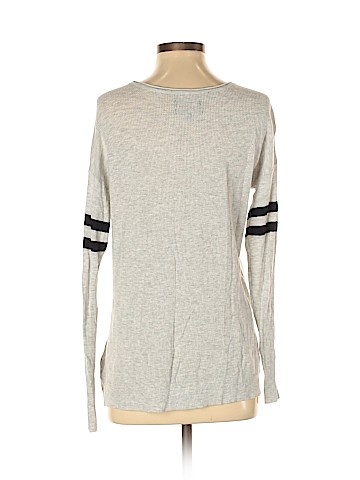 American Eagle Outfitters Pullover Sweater (view 2)