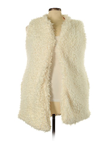 Rouge Faux Fur Vest (view 1)