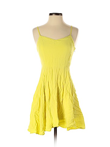 Old Navy Casual Dress (view 1)