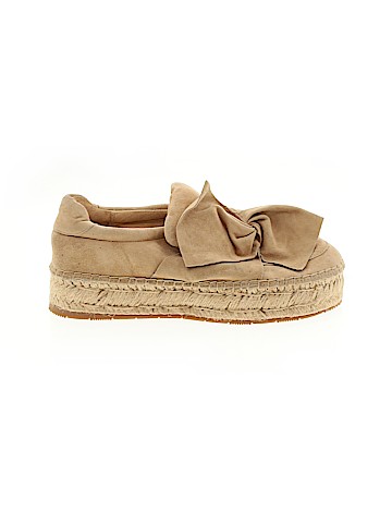 J/Slides Flats (view 1)