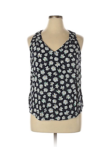 Old Navy Sleeveless Blouse (view 1)