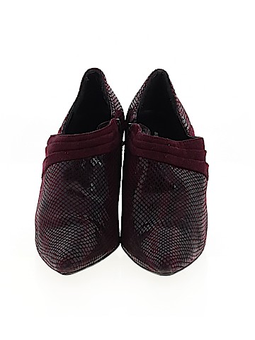 Apostrophe Heels (view 2)