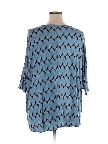 a:glow 3/4 Sleeve Top (view 2)