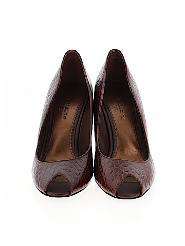 Liz Claiborne Heels (view 2)