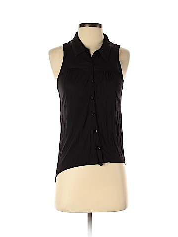 H&M Sleeveless Button-Down Shirt (view 1)