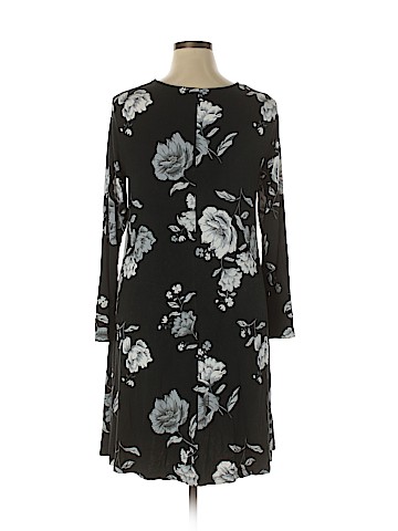 Old Navy Casual Dress (view 2)