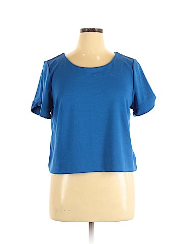 The Limited Short Sleeve Top (view 1)