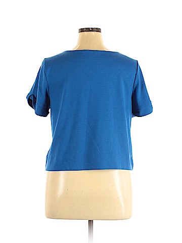 The Limited Short Sleeve Top (view 2)