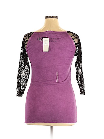 Buckle Long Sleeve T-Shirt (view 2)