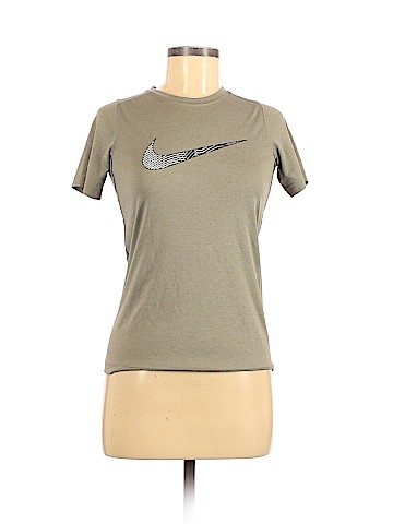 Nike Active T-Shirt (view 1)
