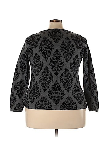 Old Navy Pullover Sweater (view 2)