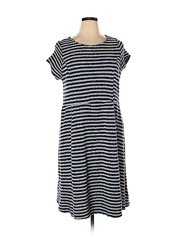 Old Navy Casual Dress (view 1)