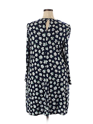 Old Navy Casual Dress (view 2)