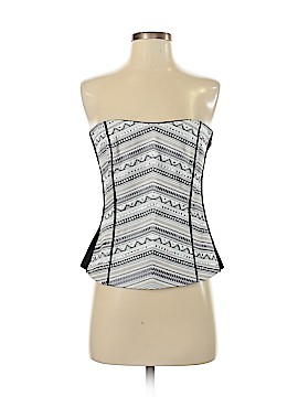 White House Black Market Size 2