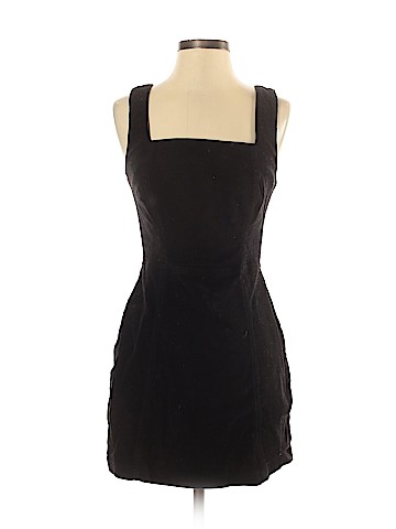 Urban Outfitters Casual Dress (view 1)