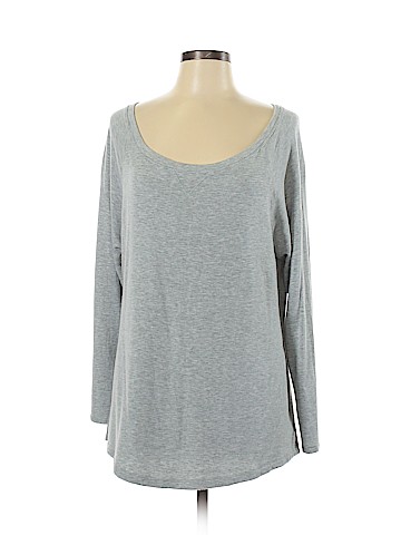 Old Navy Pullover Sweater (view 1)