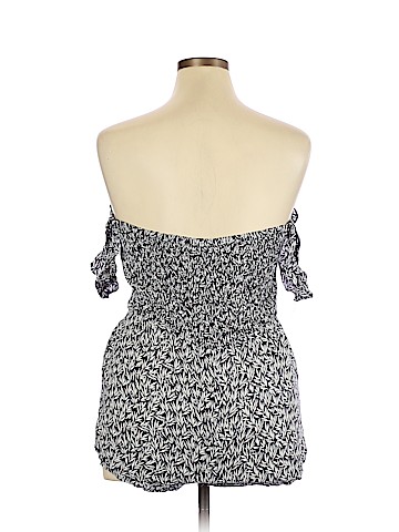 Lulu's Romper (view 2)