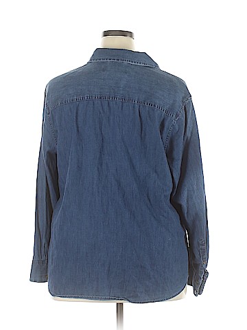 Ava & Viv Long Sleeve Button-Down Shirt (view 2)