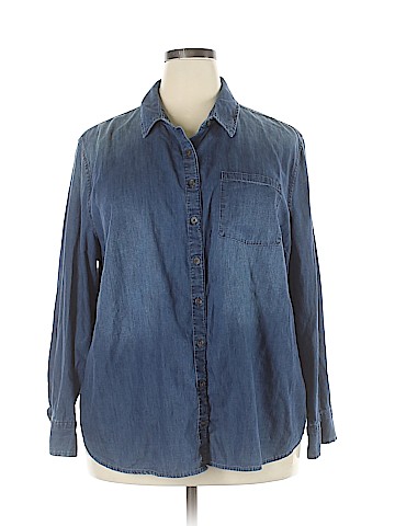 Ava & Viv Long Sleeve Button-Down Shirt (view 1)