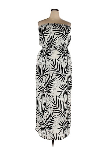 Mossimo Casual Dress (view 1)