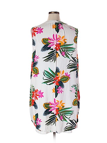 Old Navy Casual Dress (view 2)