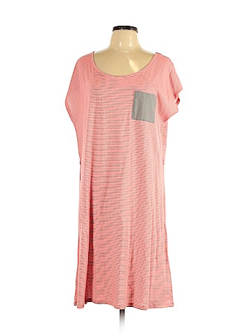 Old Navy Casual Dress (view 1)
