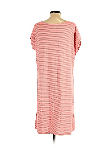Old Navy Casual Dress (view 2)