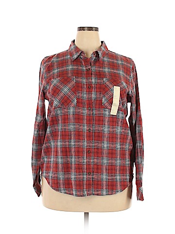 Universal Thread Long Sleeve Button-Down Shirt (view 1)