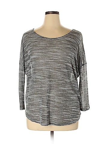 Olive and Oak 3/4 Sleeve Top (view 1)