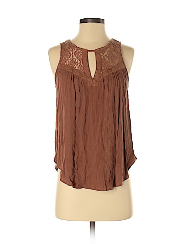 American Eagle Outfitters Sleeveless Top (view 1)